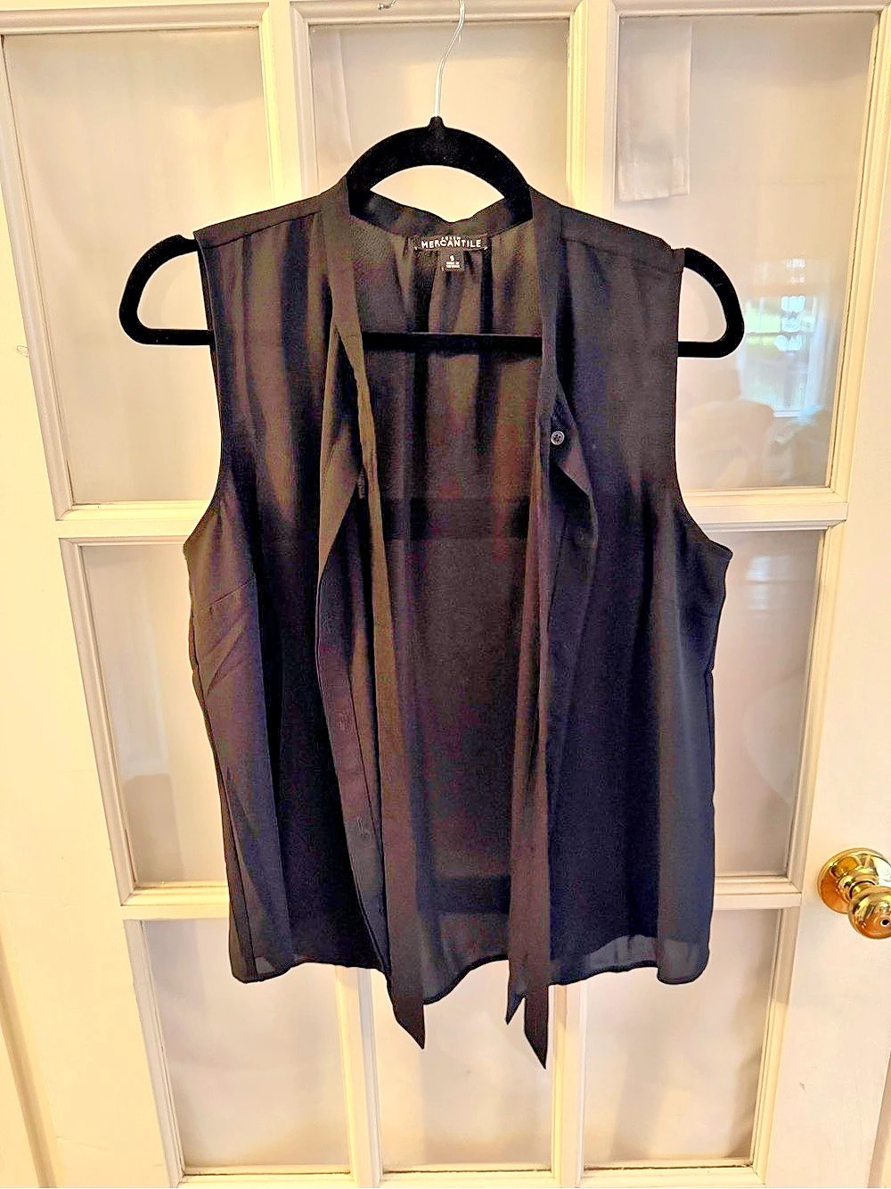 Mercantile Sleeveless Blouse in Black Size Small Like New